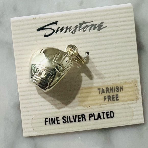 NWOT Sterling Silver Plated 3D High Def baseball glove / Mitt and ball charm - Picture 2 of 4